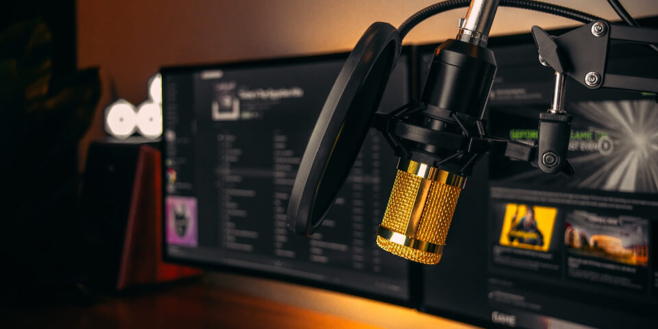 podcaster-template-episodes-page-header-img